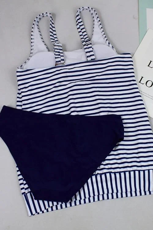 Puerto | Costum de baie cu dungi avantajoase